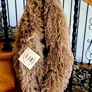 🌈Faux Fur Scarf 💕💕